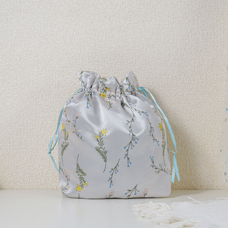 Silver Sprig patterned drawstring favor gift bag