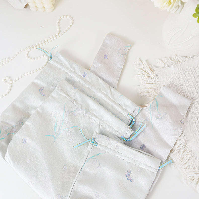 Silver Muguet patterned drawstring favor gift bag