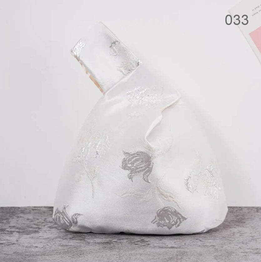 033 White Peony Japanese knot wrist bag