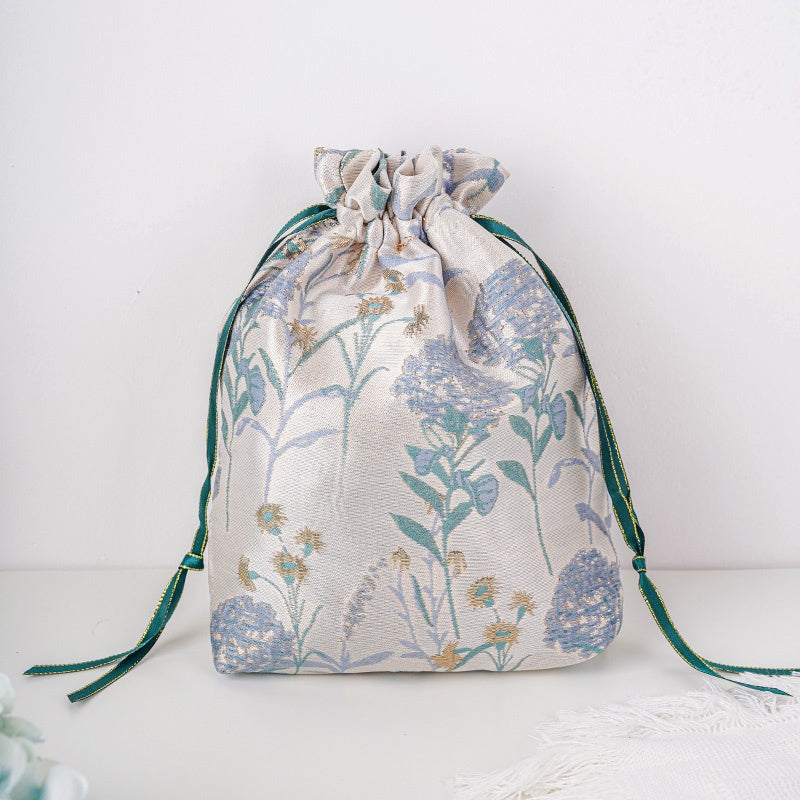 01Blue Hydrangea Brocade Wrist Bag & Gift Pouch